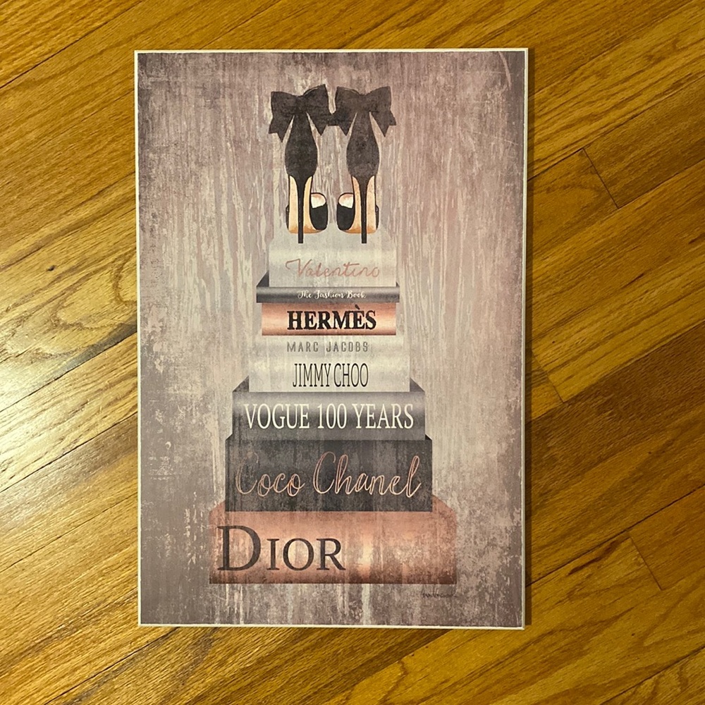 Designer Decor sign